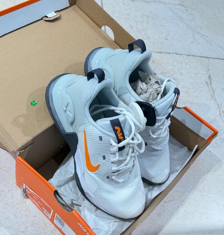 Мужские кроссовки Nike