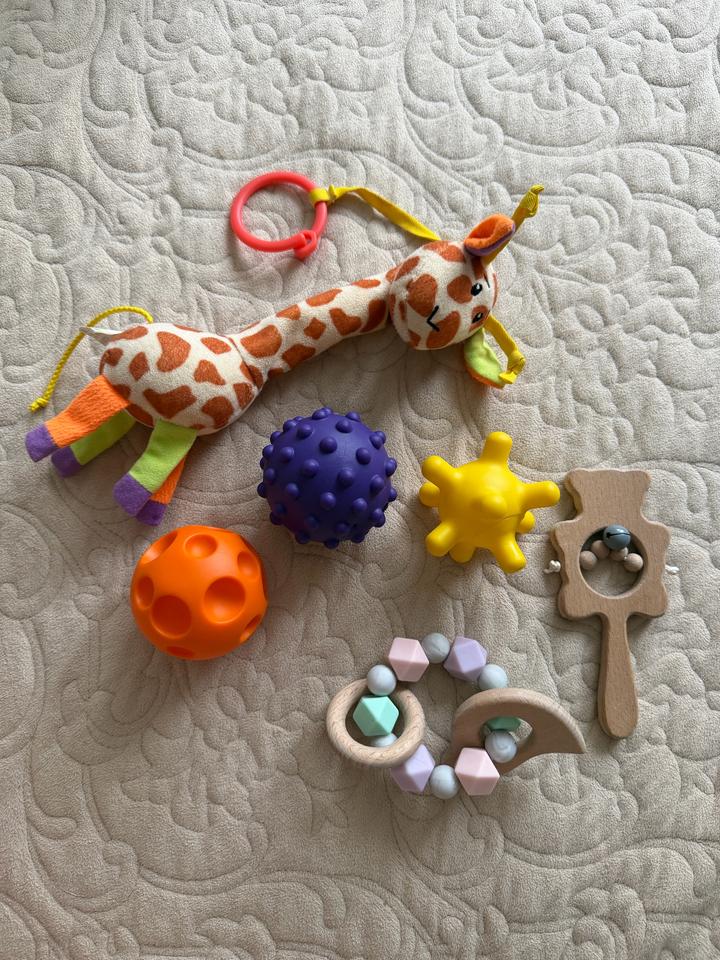 Игрушки для самых маленьких