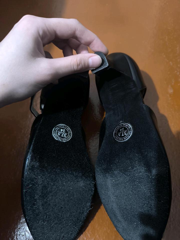 Черные туфли