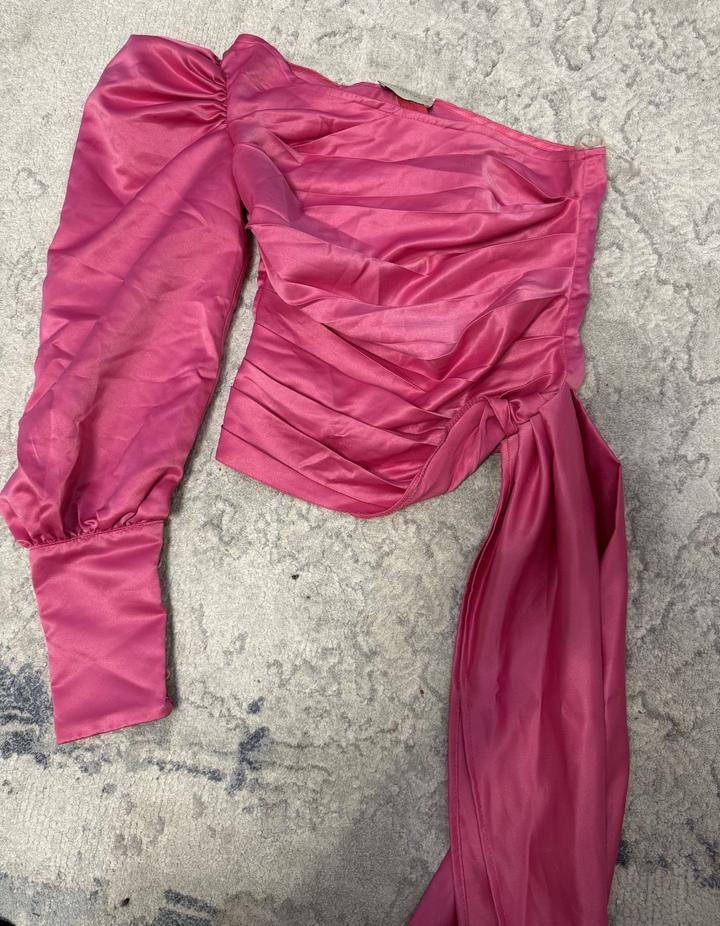 Продам стильную блузку