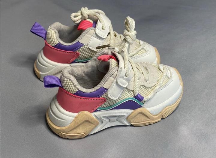 Кроссовки для девочек