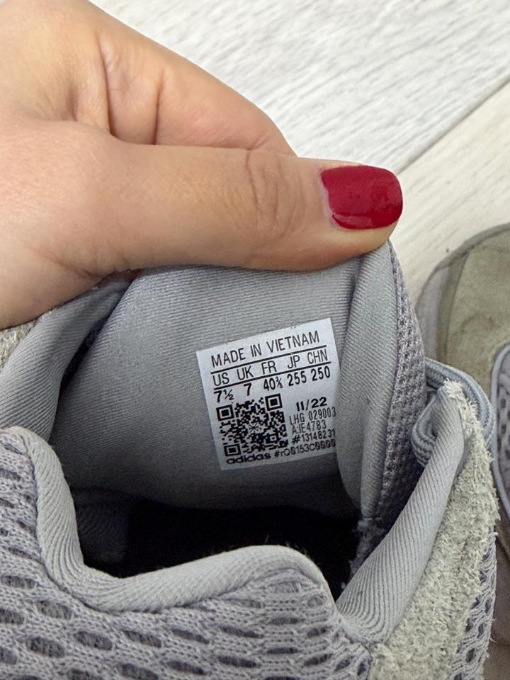 Кроссовки Adidas Yeezy