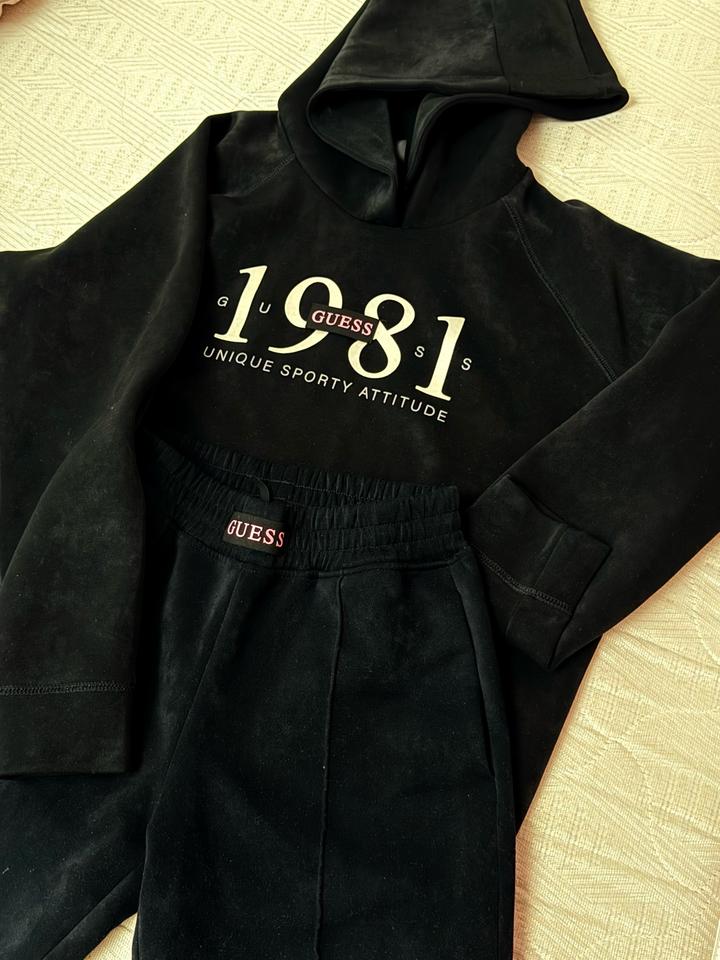 Спортивный костюм Guess