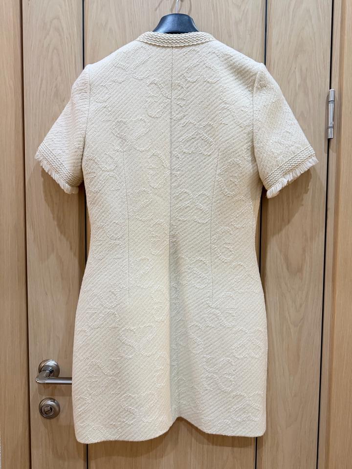 Новое платье шерстяное Sandro