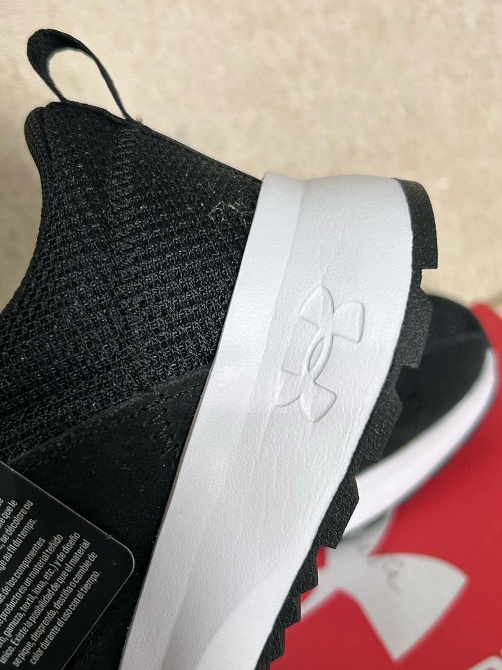 Кроссовки under armour