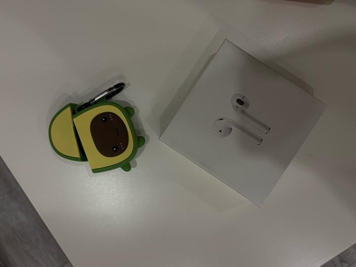 Airpods😍