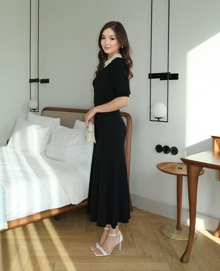 Черное платье Sandro