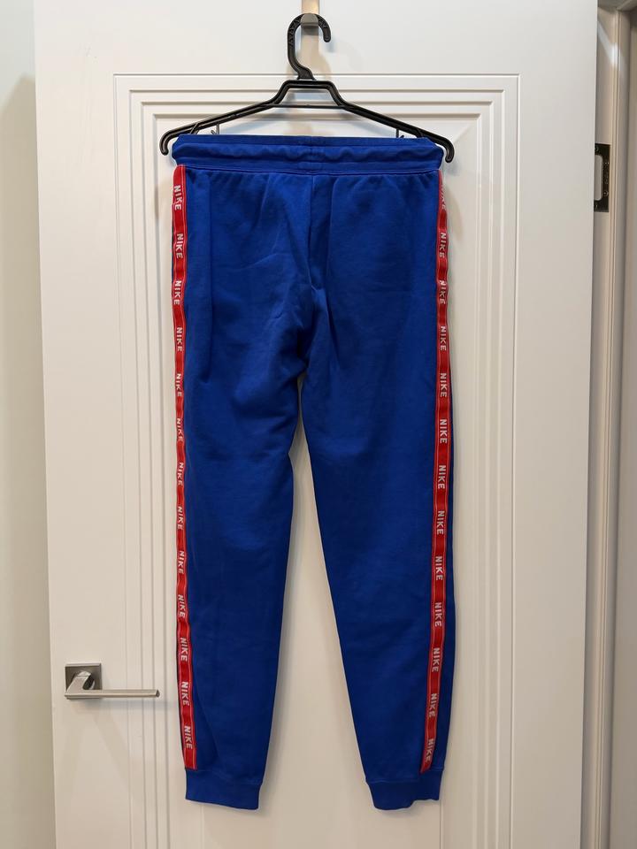 Спортивный костюм Nike