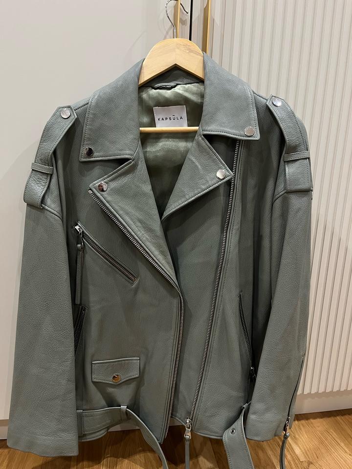 Кожаная куртка