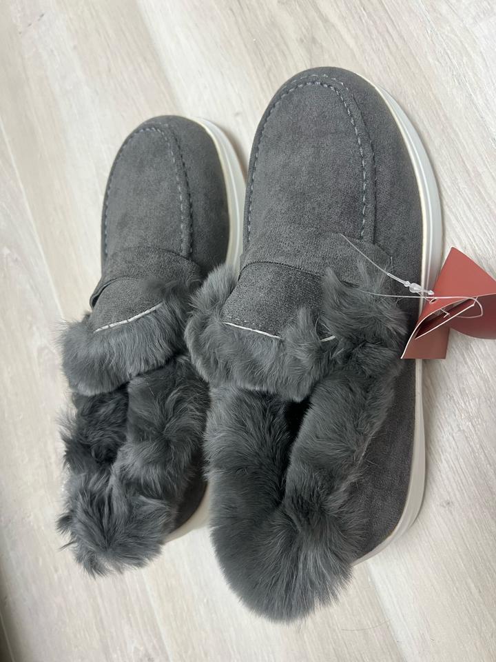 Ботинки зимние новые 38 размер