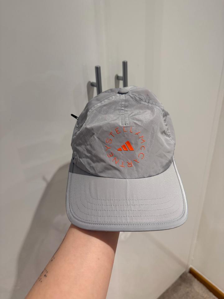 Кепка Adidas by Stella McCartney