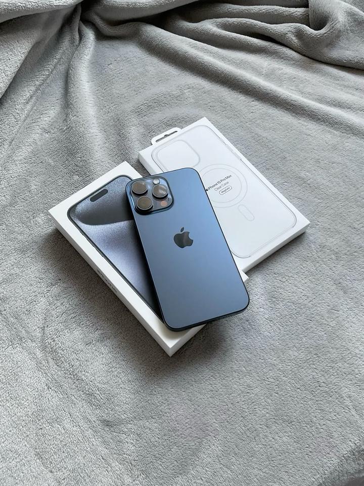 iPhone 15 Pro Max 512GB