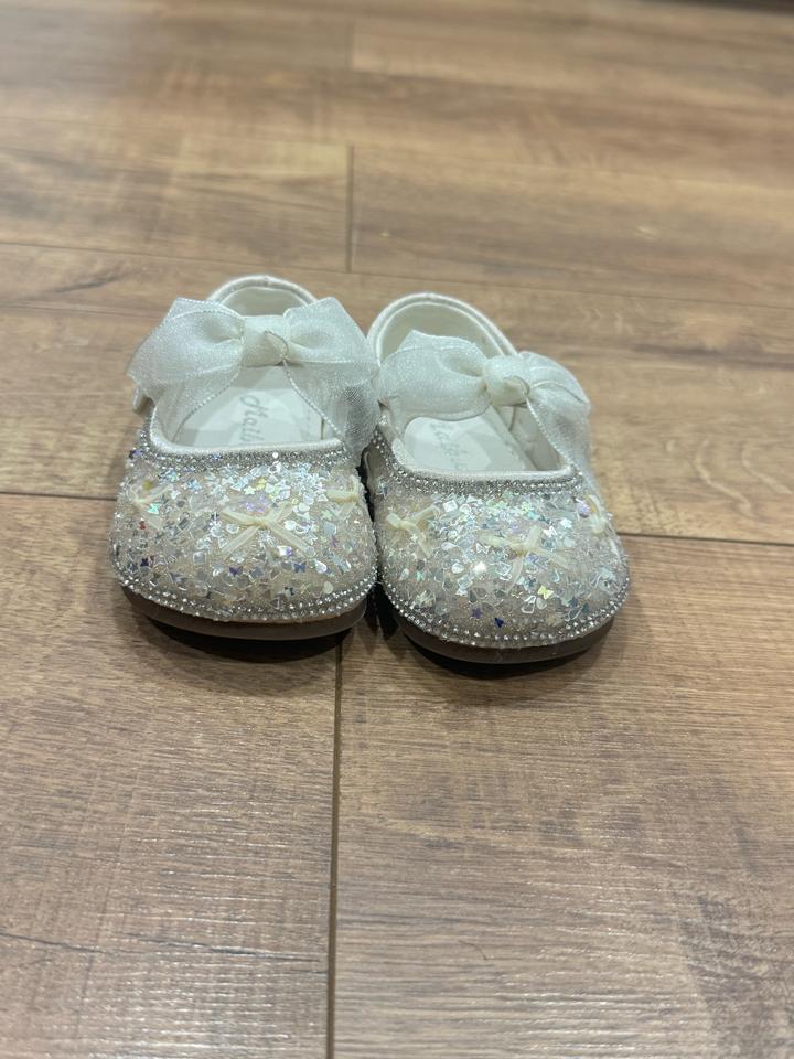 Продам туфли нарядные