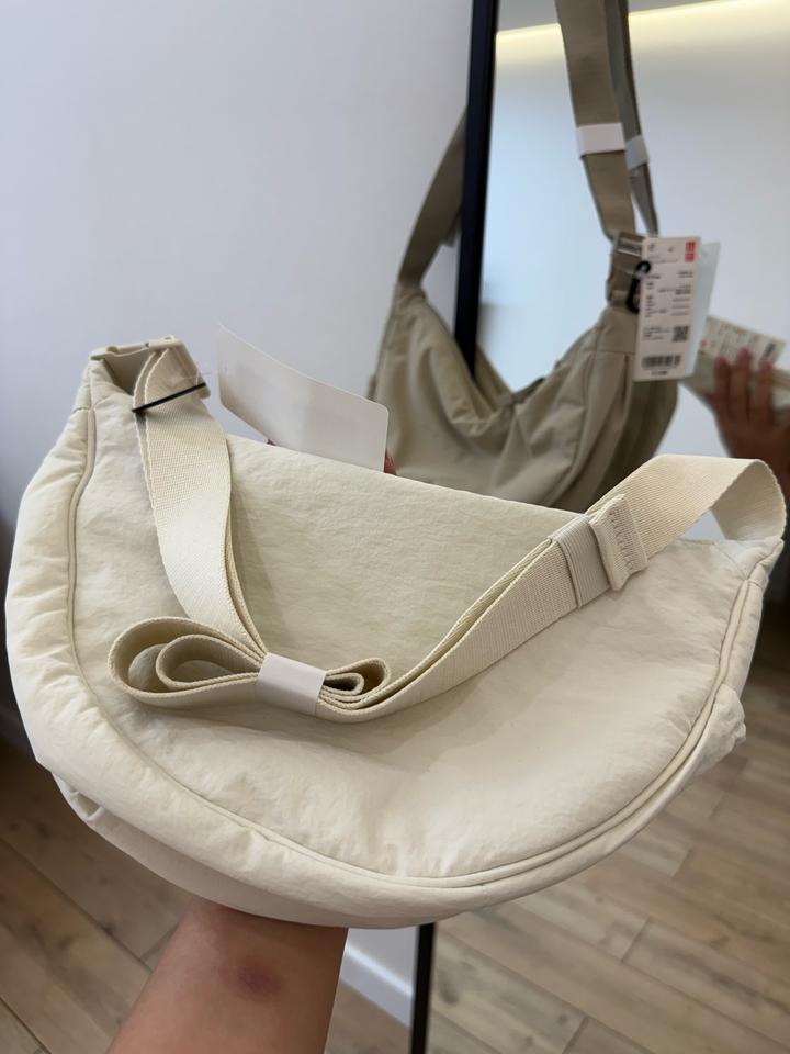 Сумка банан Uniqlo 15700 тг