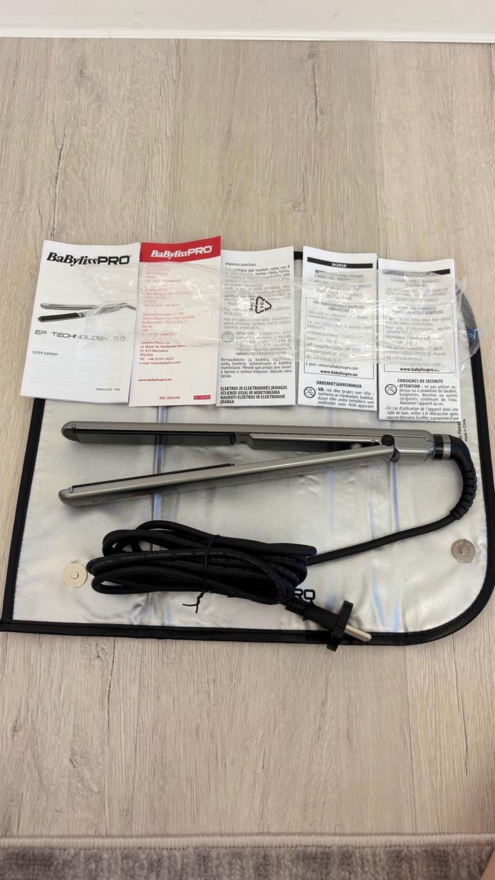 Выпрямитель BaByliss Pro Sleek Expert