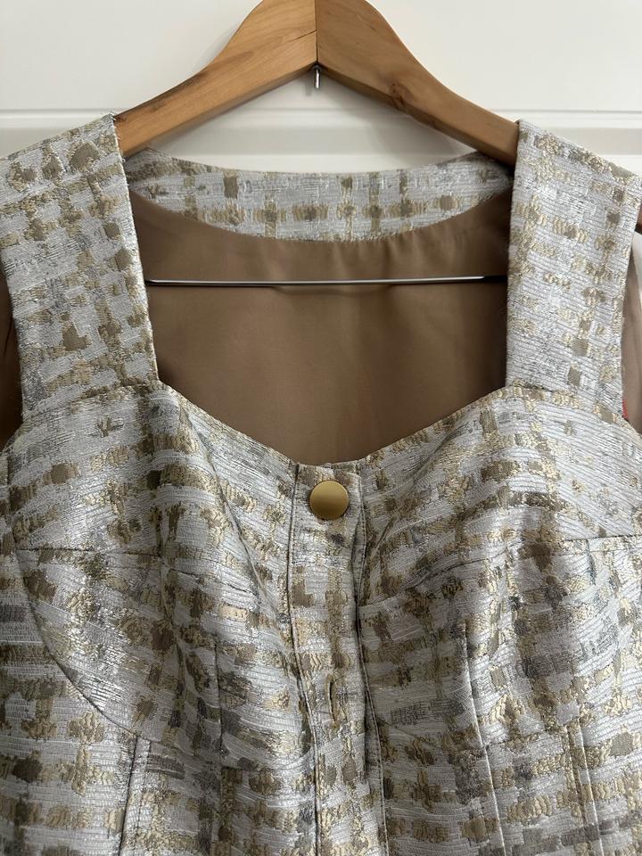 Продается платье