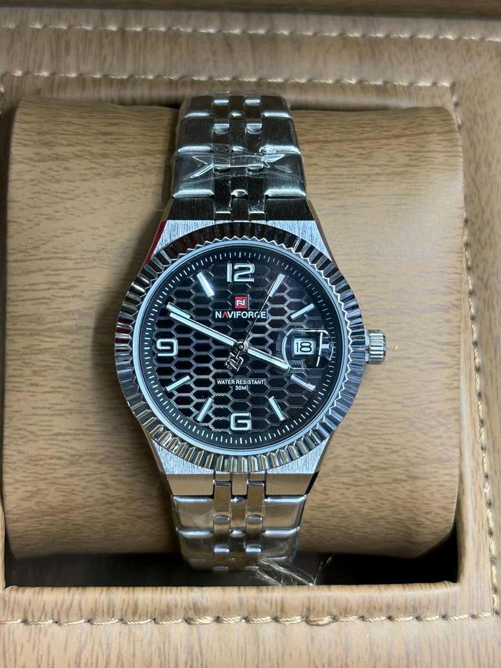 Мужские часы NAVIFORCE