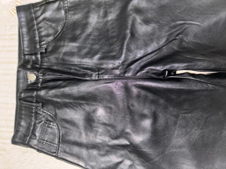 модные брюки из эко кожи