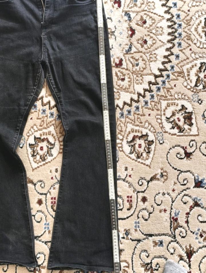 Flared jeans
