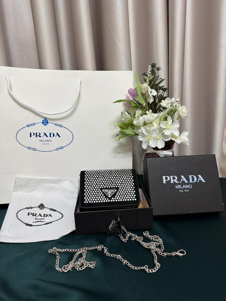 Мини сумочка от Prada