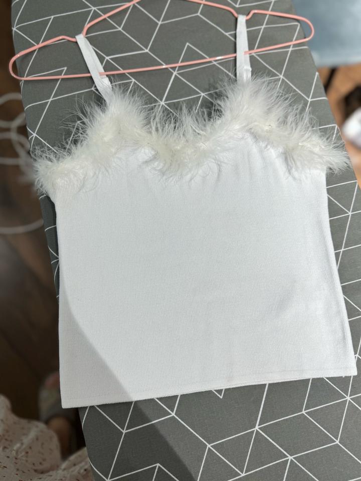 Майка топ с перьями