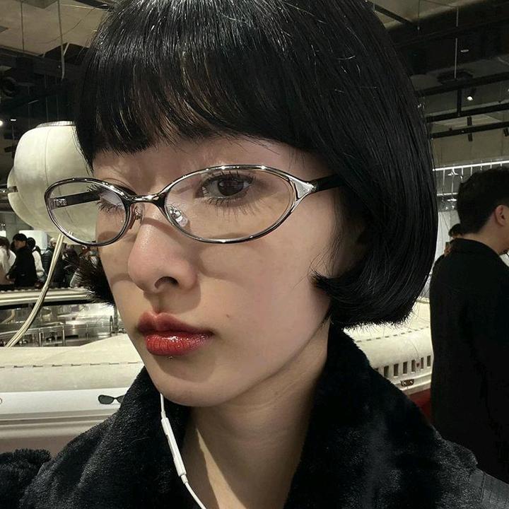 Новинка Люкс качество 😍 очень удобная посадка ✔️подходит на узкие и средние лица