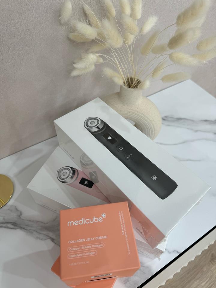 Массажер для лица Medicube