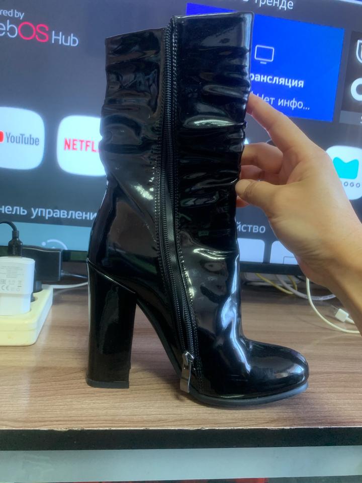 Классические ботильоны с лаковым покрытием