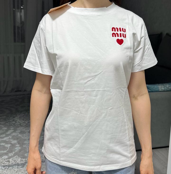 Новая белая футболка