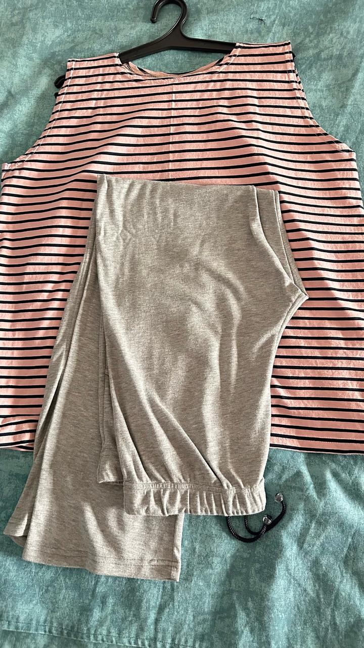 Женский спортивный костюм