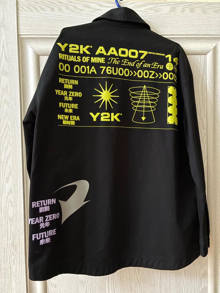 Рубашка черная оверсайз Bershka