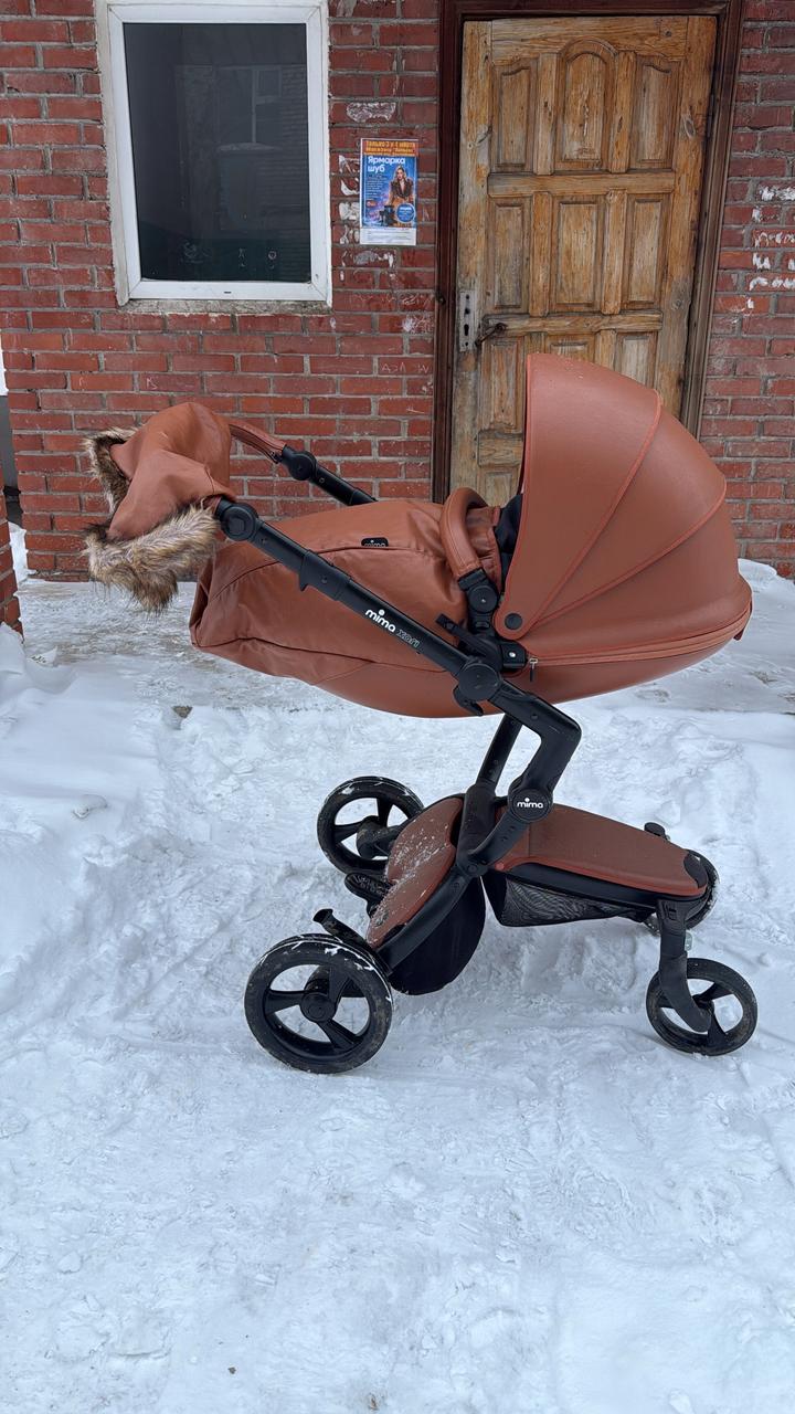 Продам итальянскую коляску Mima Xari