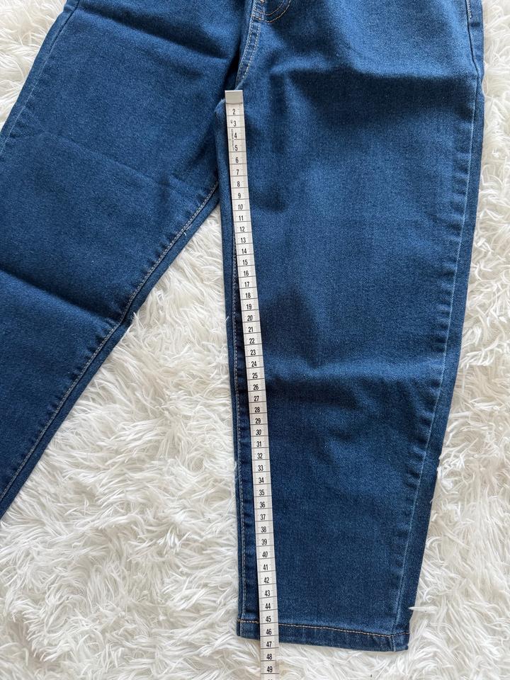 Джинсы новые