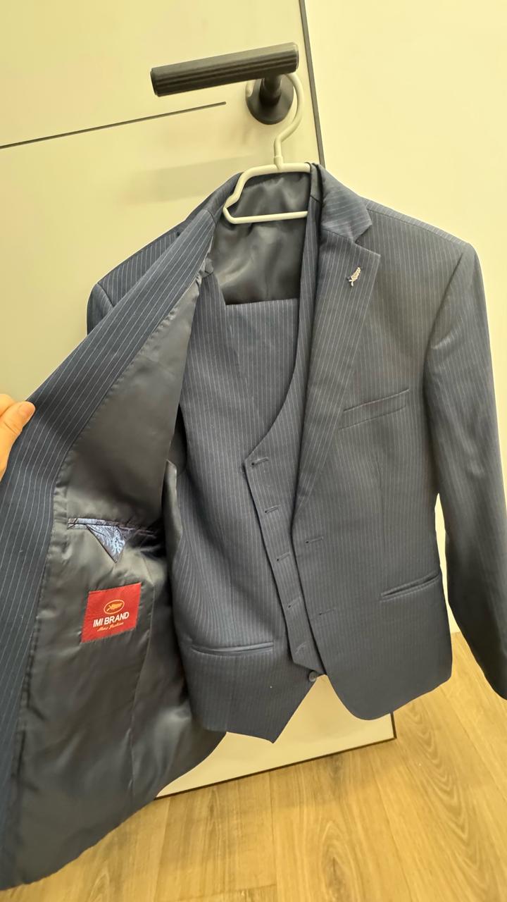 Костюм тройка . Турция