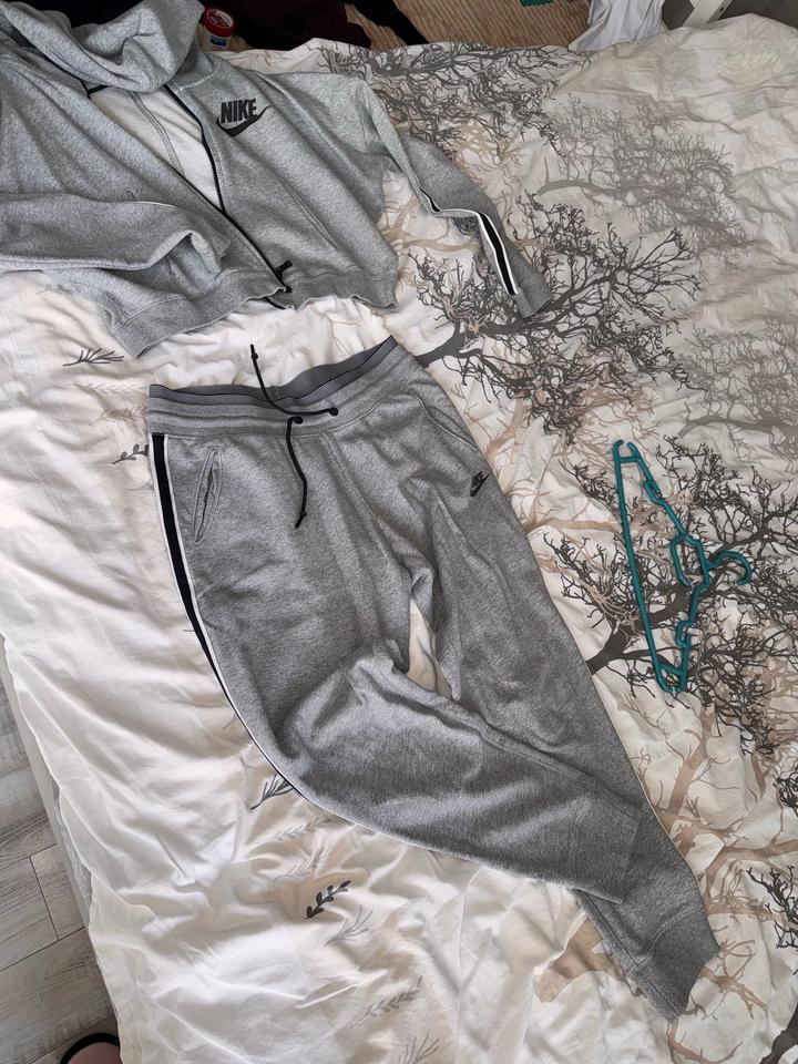 Спортивный костюм Nike