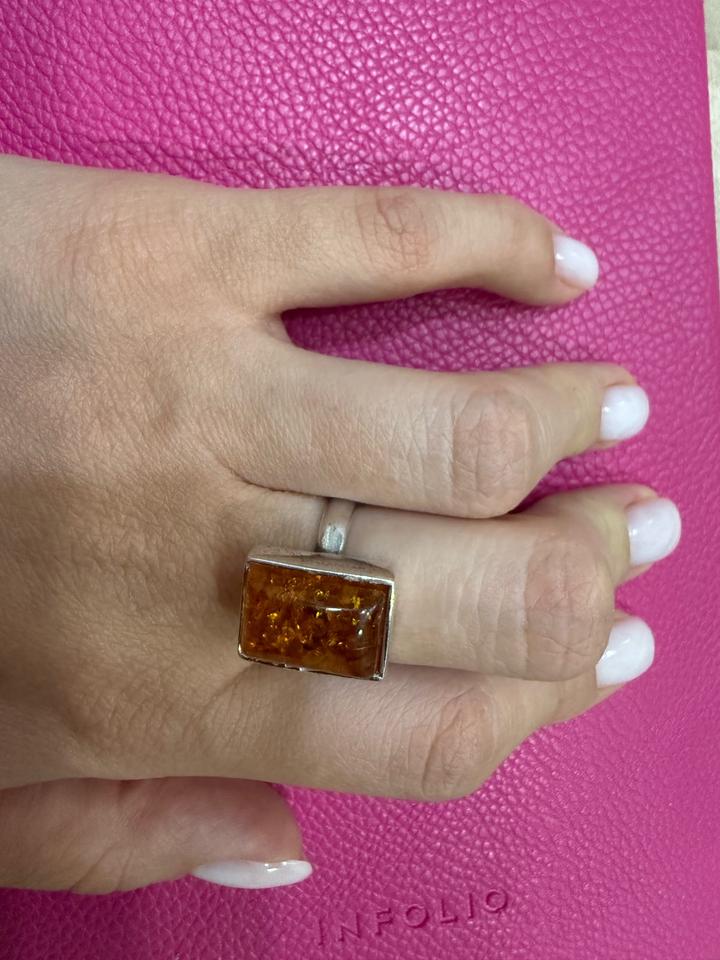 Кольцо серебро натуральный янтарь