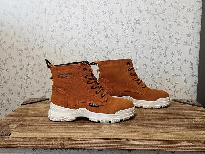 Ботинки кроссовки , нат.замша, р.37