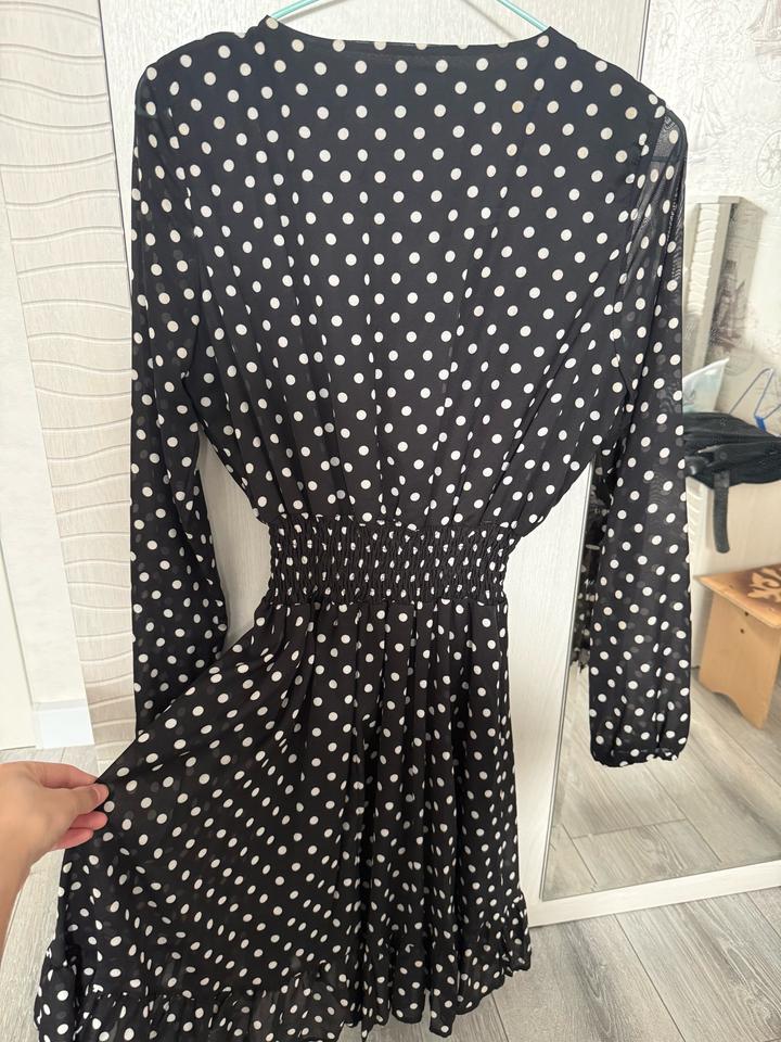 Платье в горошек