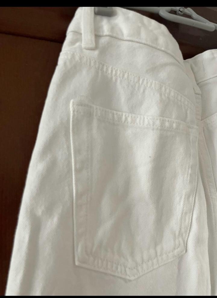 Джинсы прямые Mango