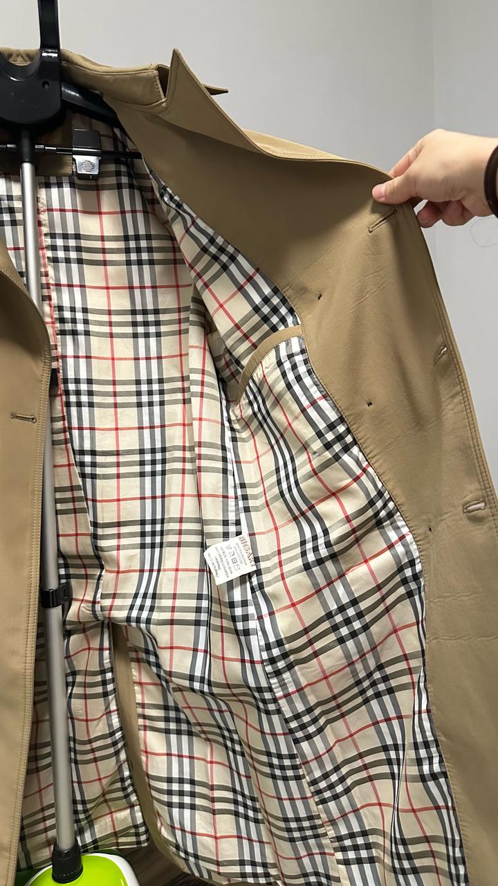 Тренч в очень хорошем состоянии