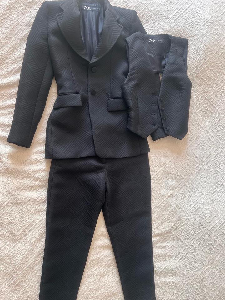 Костюм тройка Zara