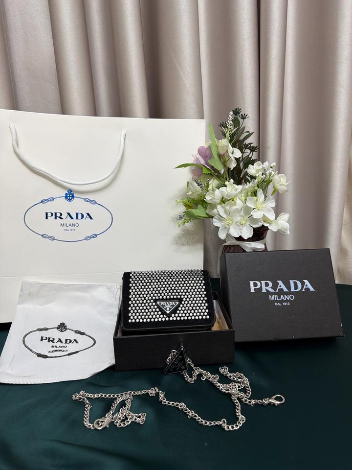 Мини сумочка от Prada