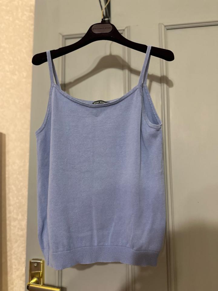 Нежный трикотажный топ в оттенке baby blue 💙