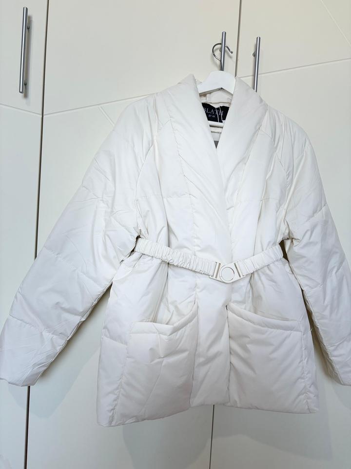 🤍 Стильная белая куртка новая