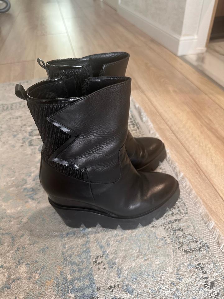 Продам ботиночки Tucino