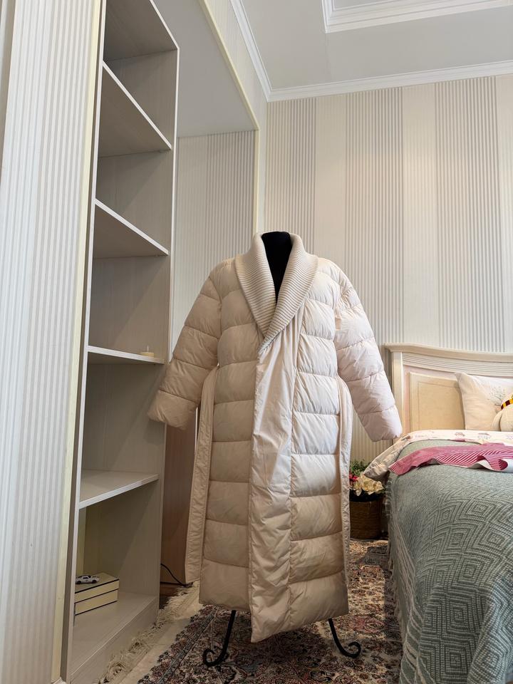 Пуховик Claudia perlot