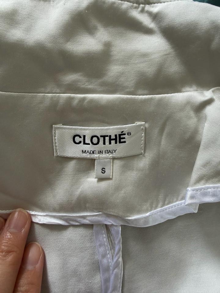 Clothe