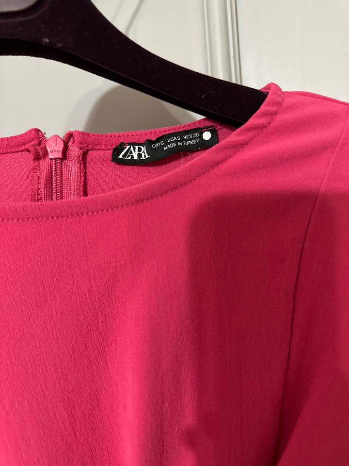 Эффектное платье Zara