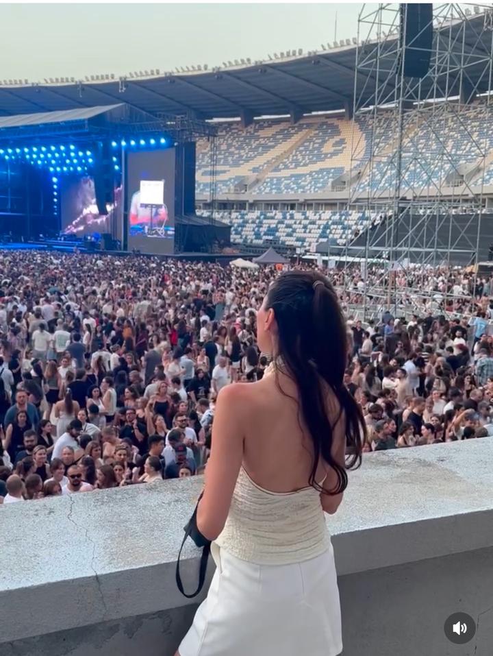 Топ Zara