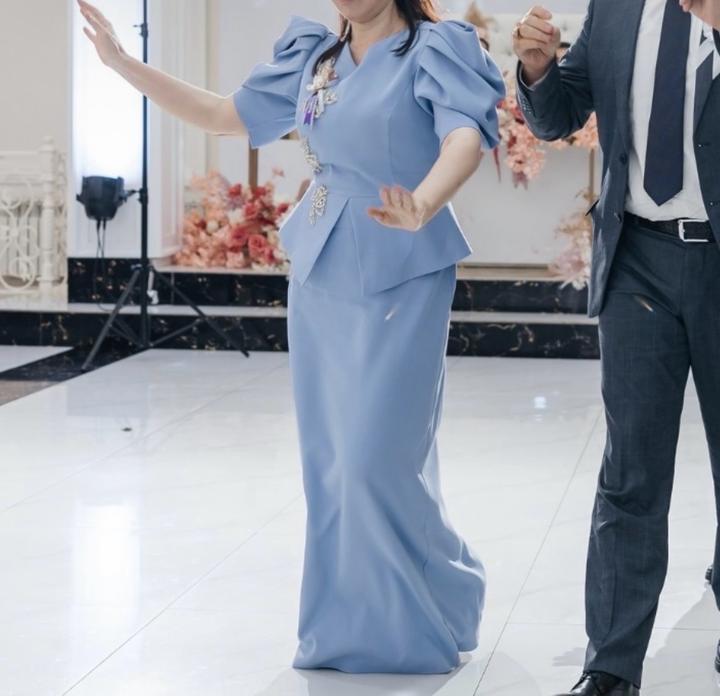 Нарядное платье